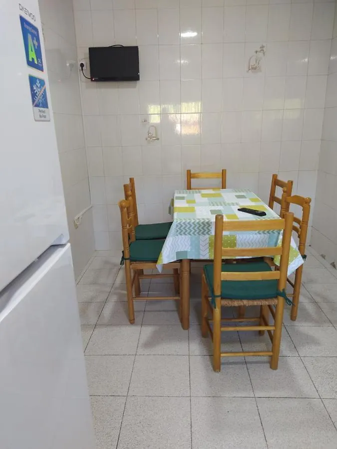 Cal Ferrer De Tarres Apartment